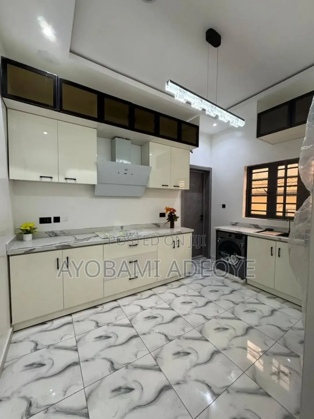 4bdrm Duplex in Lekki for sale