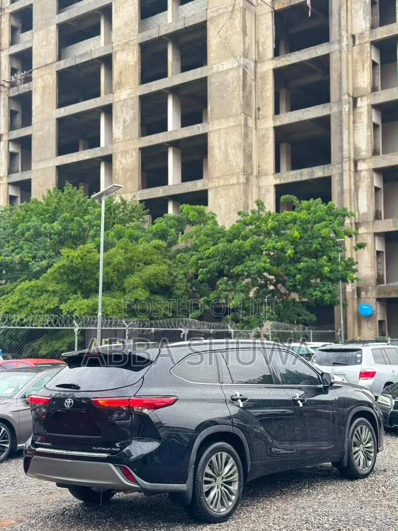 Toyota Highlander Platinum AWD 2020 Black