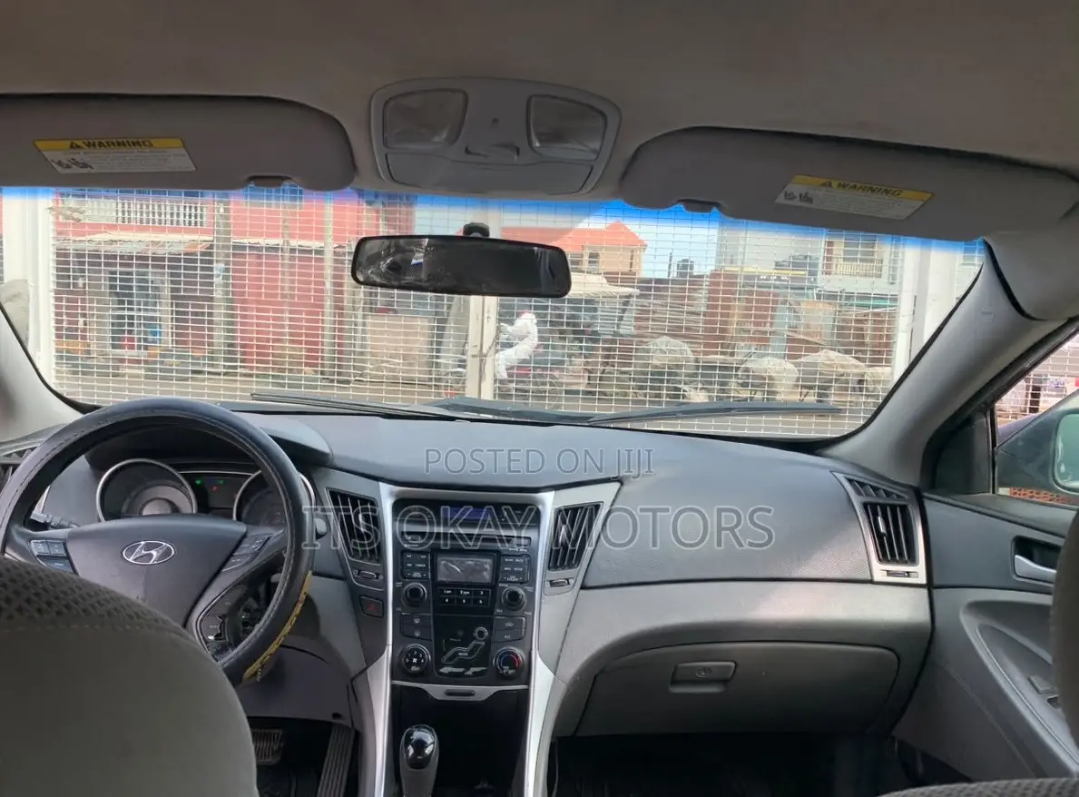 Hyundai Sonata GLS Sedan FWD (2.4L 4cyl 6M) 2012 Blue