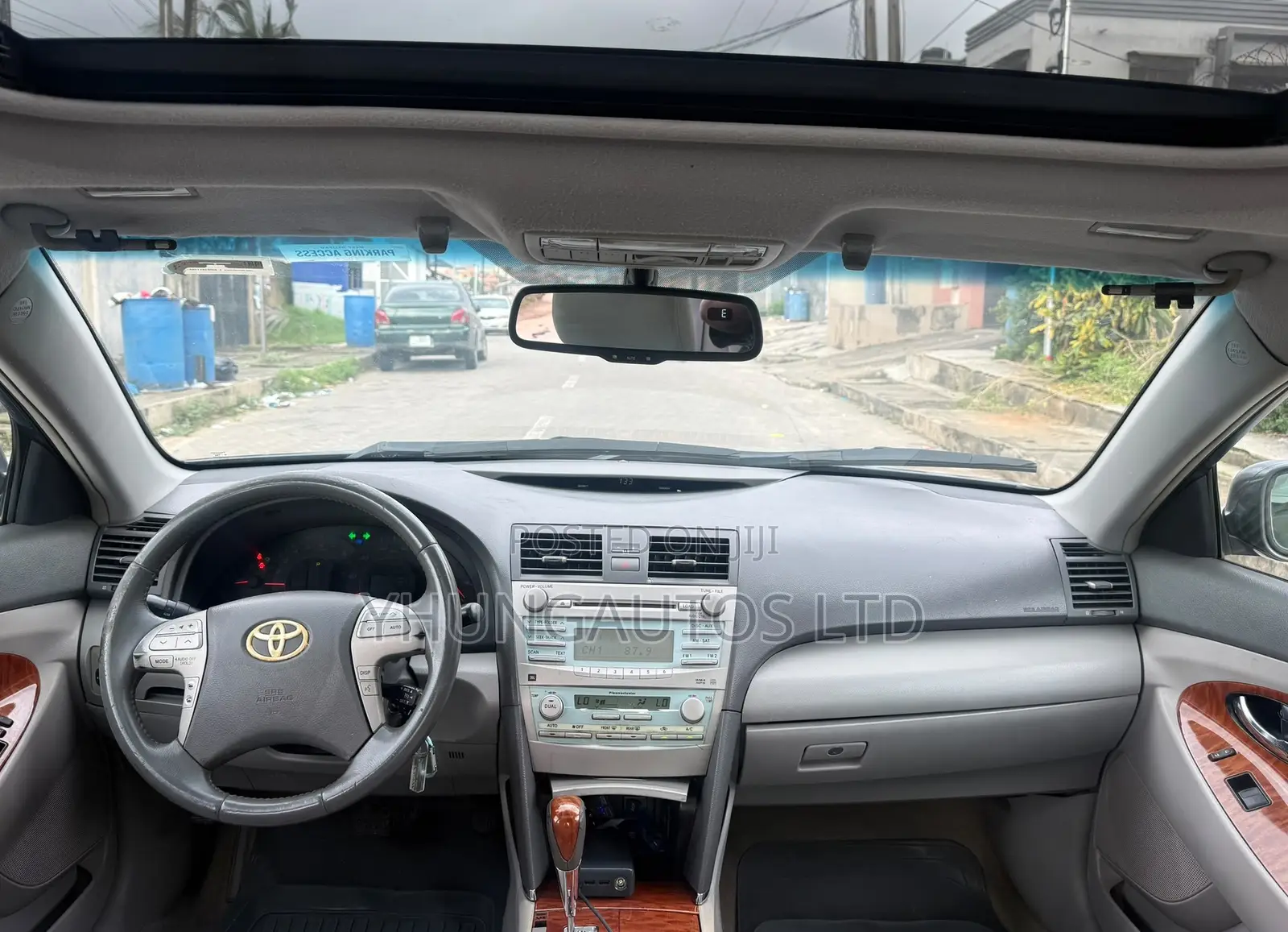 Toyota Camry XLE 4dr Sedan (2.4 4cyl 5A) 2008 Gray