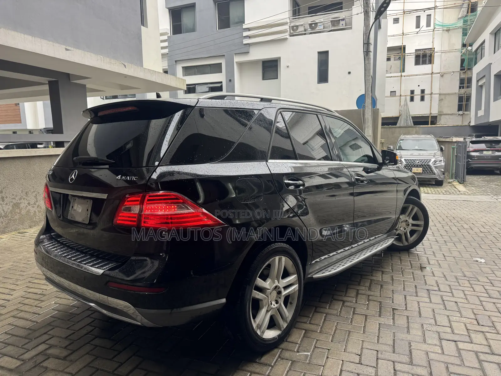 Mercedes-Benz M Class ML350 4MATIC 4dr SUV AWD (3.5L 6cyl 7A) 2014