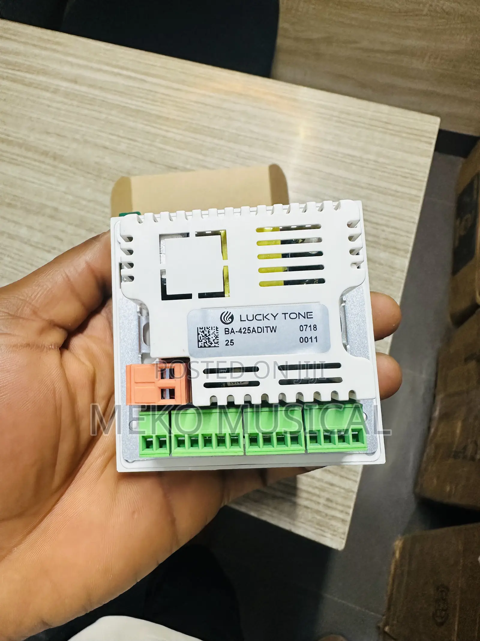 4 Channels Wall Amplifier With Android and Tuya