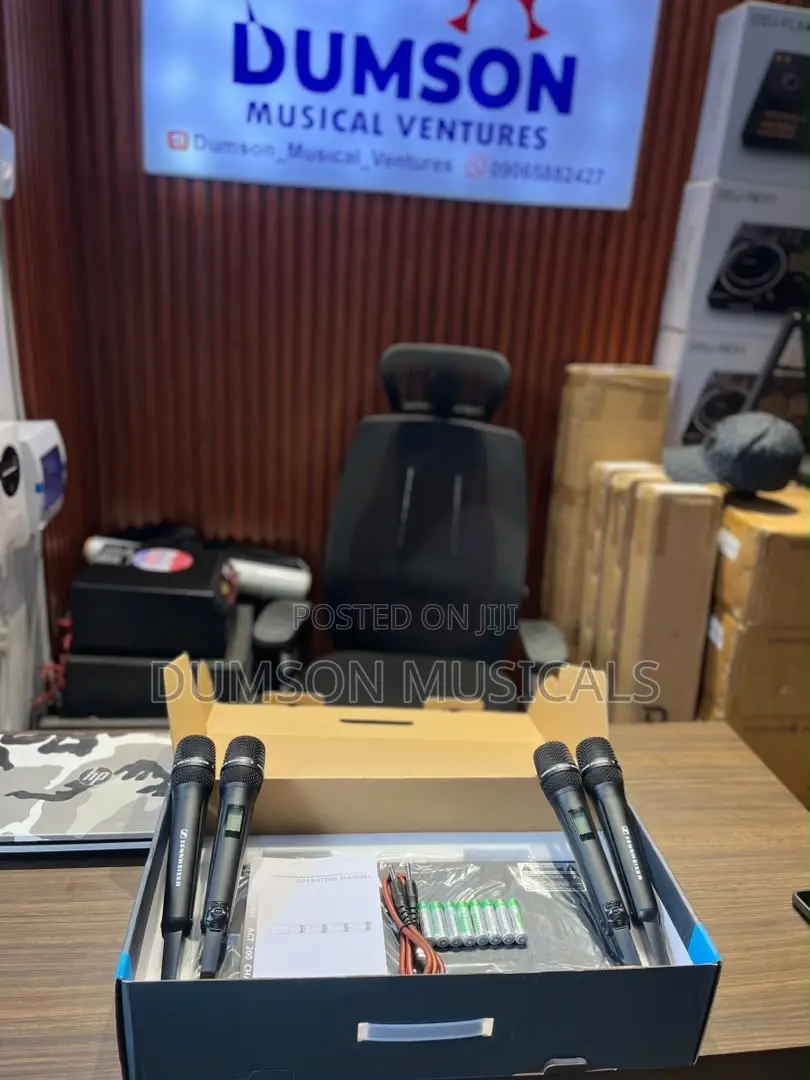 Skm9000 (4in1)Professional Wireless Microphone System