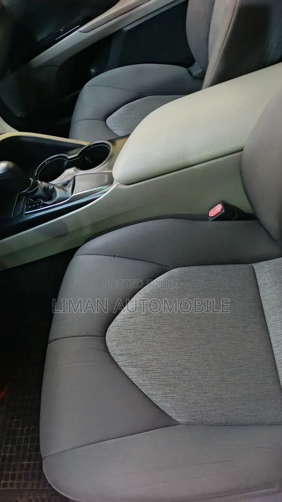 Toyota Camry LE FWD (2.5L 4cyl 8AM) 2018 Black