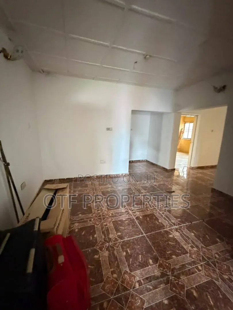 3bdrm Apartment in Utako Main for rent