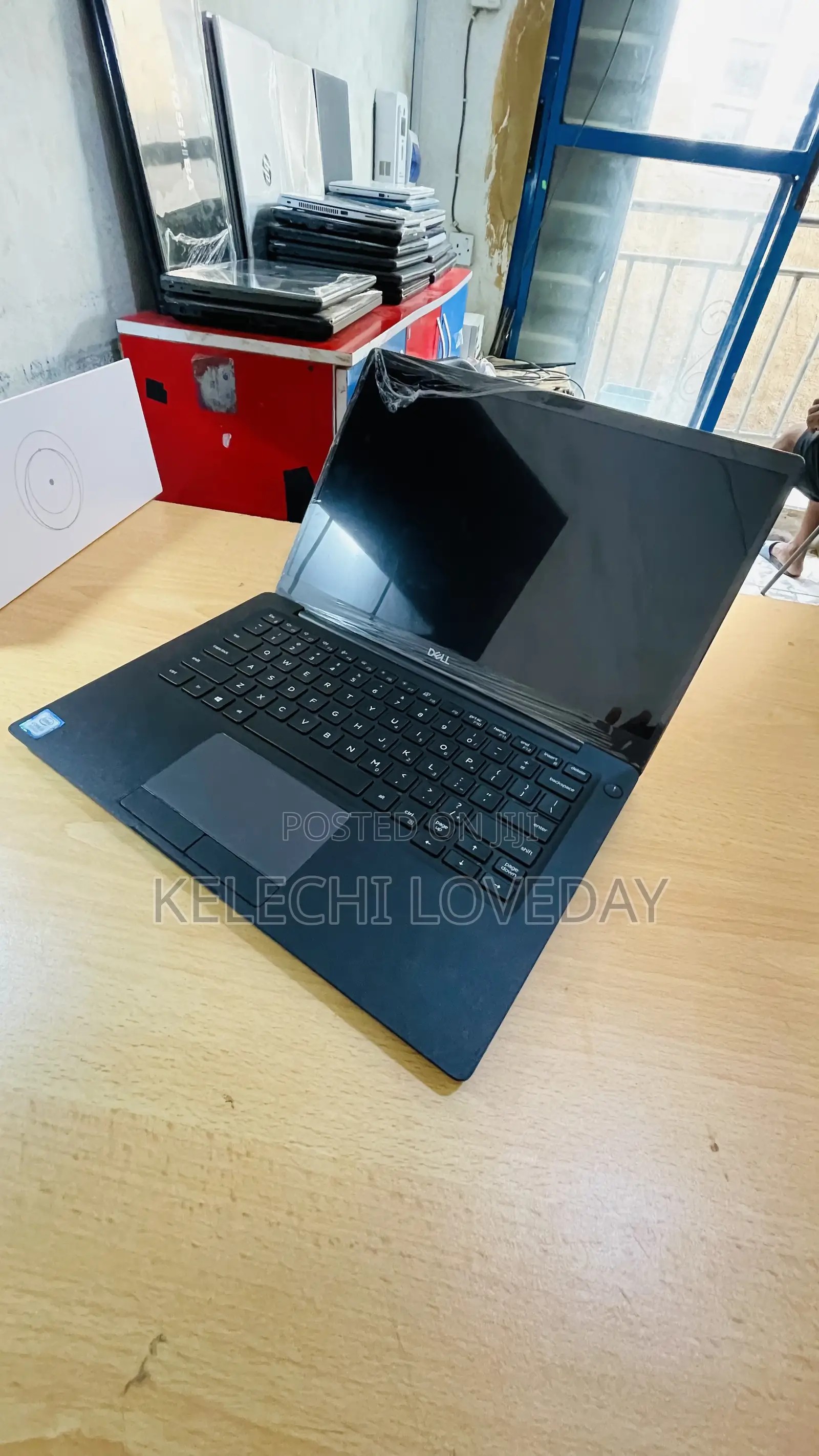 Laptop Dell Latitude 7400 12GB Intel Core i5 SSD 256GB