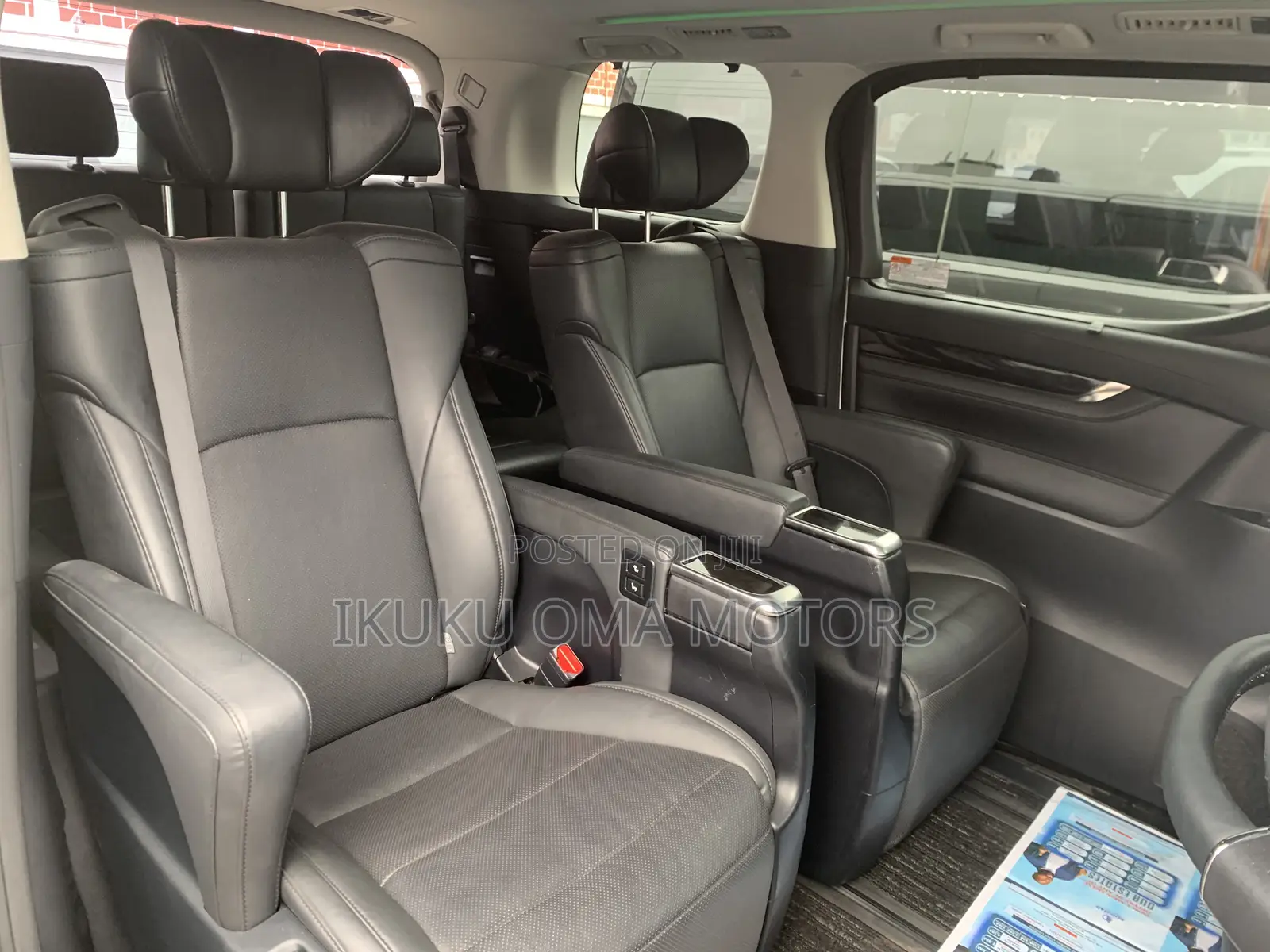 Toyota HiAce 2020 White
