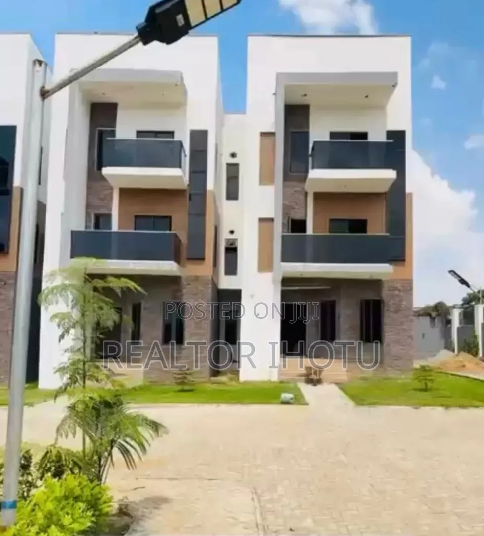 4bdrm Duplex in Jabi for sale