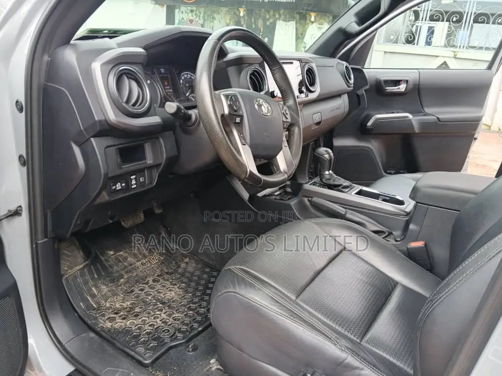 Toyota Tacoma TRD Sport 2019 Gray