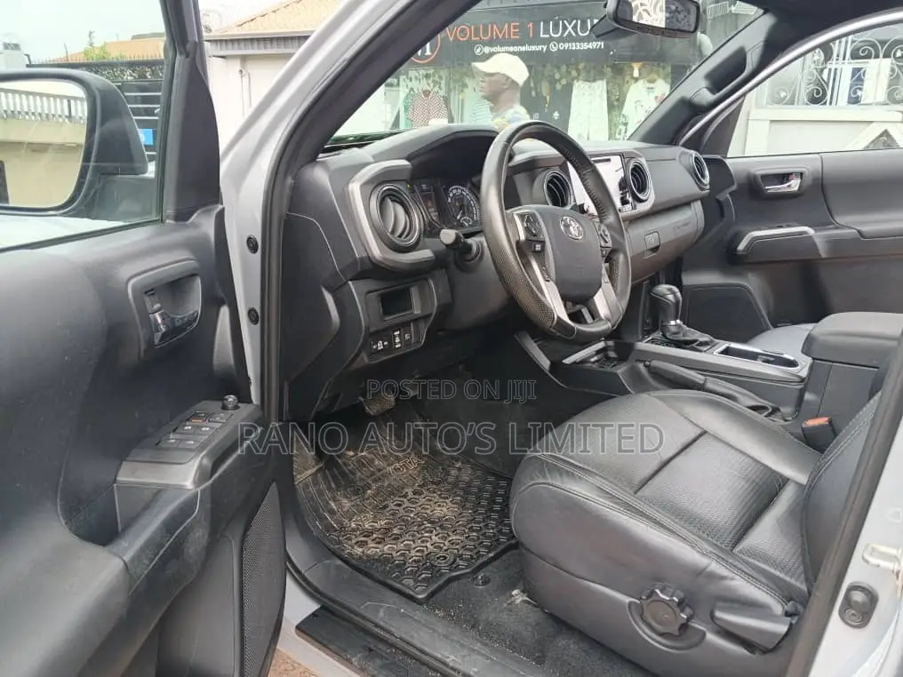 Toyota Tacoma TRD Sport 2019 Gray