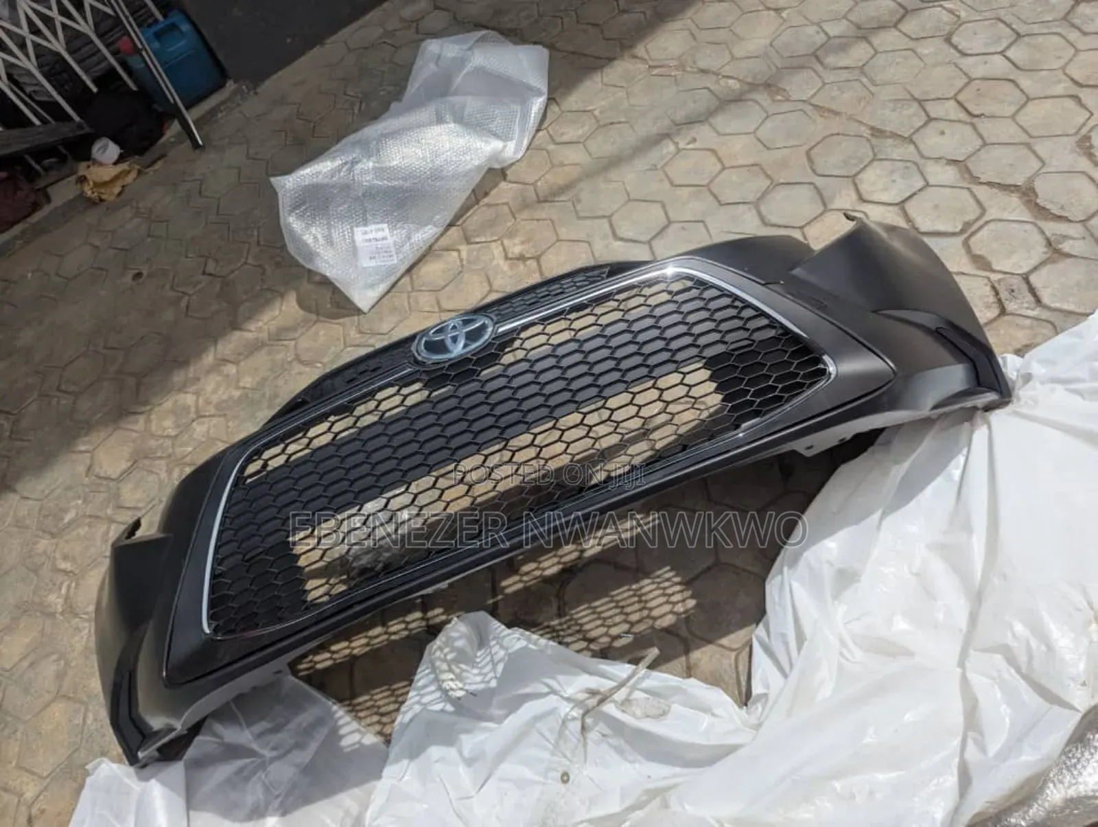 Complete Front Bumper Toyota Corolla 2020 LE