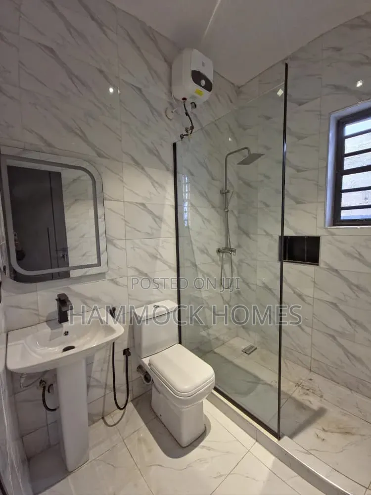 5bdrm Duplex in Okebadan Estate, Akobo for sale