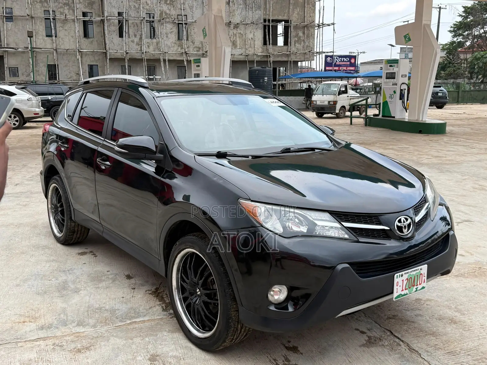 Toyota RAV4 XLE 4dr SUV (2.5L 4cyl 6A) 2015 Black