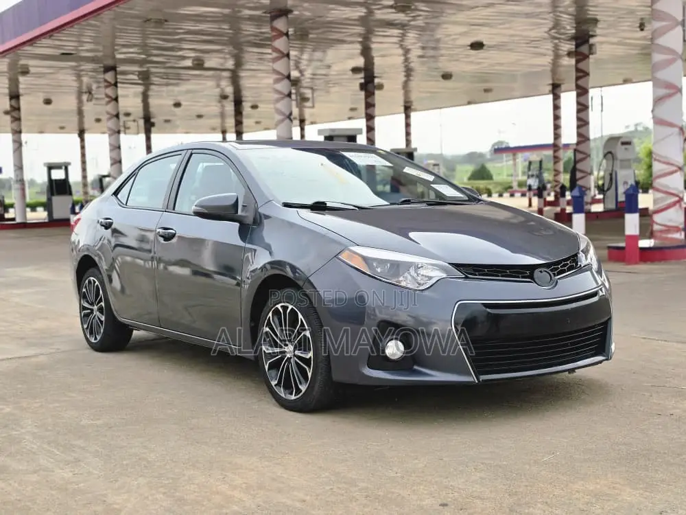 Toyota Corolla S Premium 4dr Sedan (1.8L 4cyl CVT) 2014 Gray