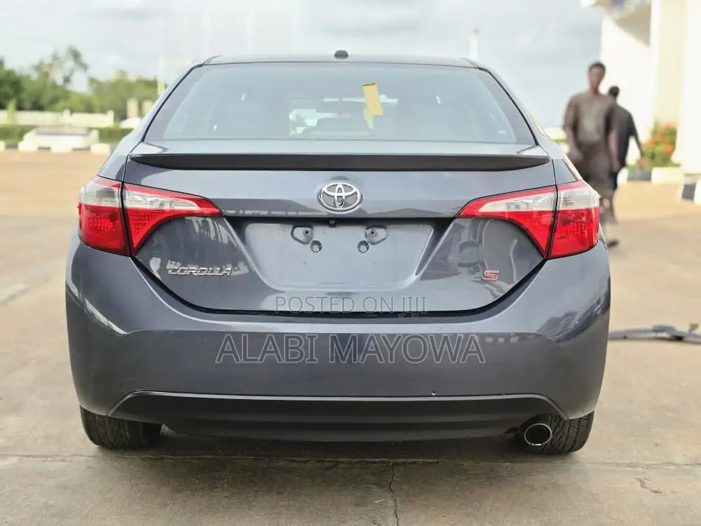 Toyota Corolla S Premium 4dr Sedan (1.8L 4cyl CVT) 2014 Gray