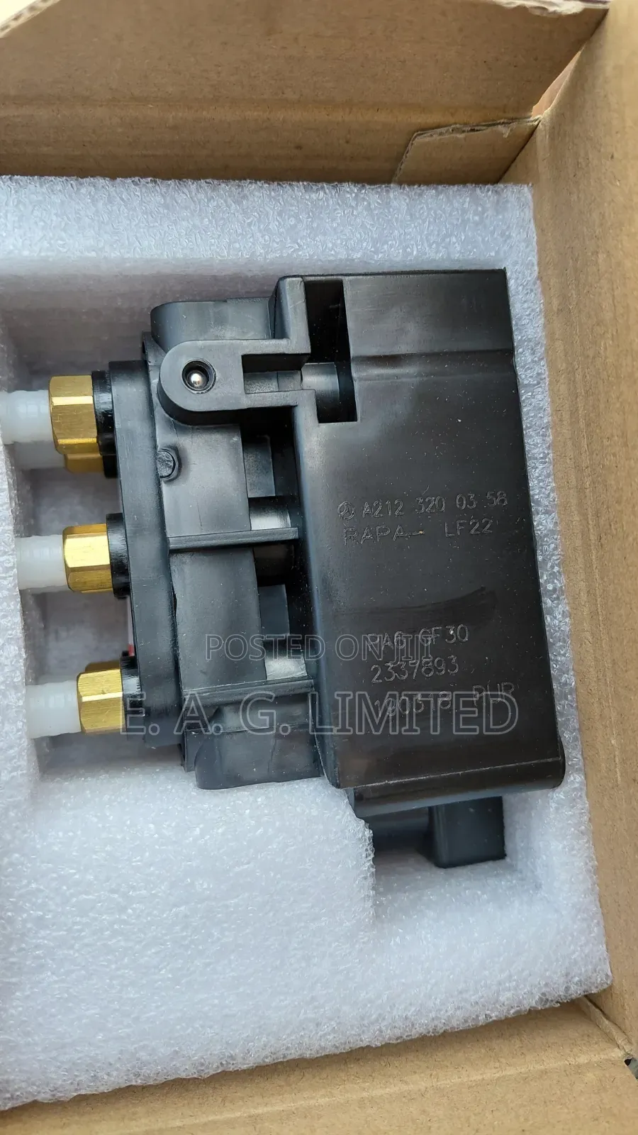 Airmatic Control Valve - Mercedes-Benz (212-320-03-58) ML GL