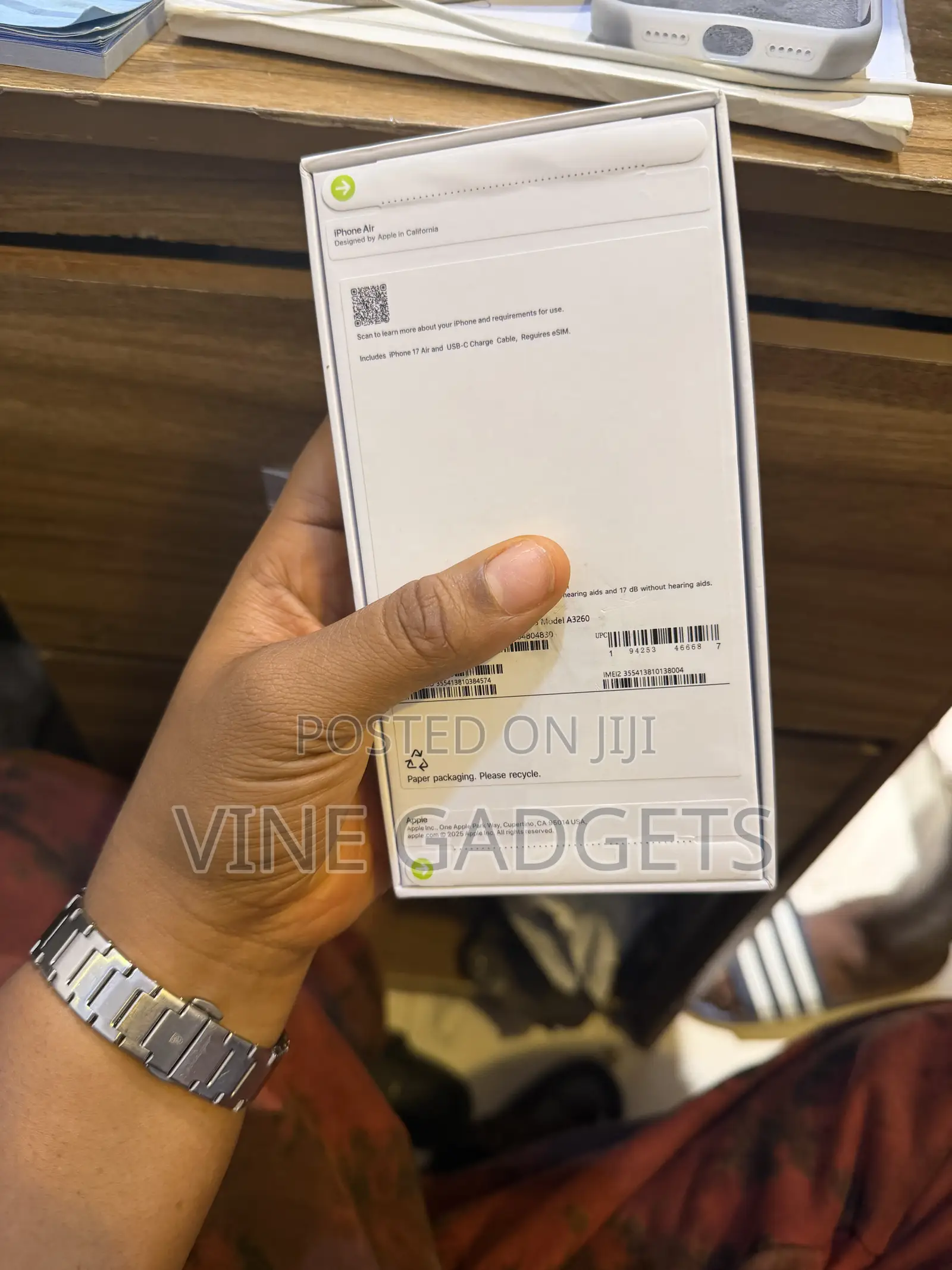 New Apple iPhone Air 256 GB Gold