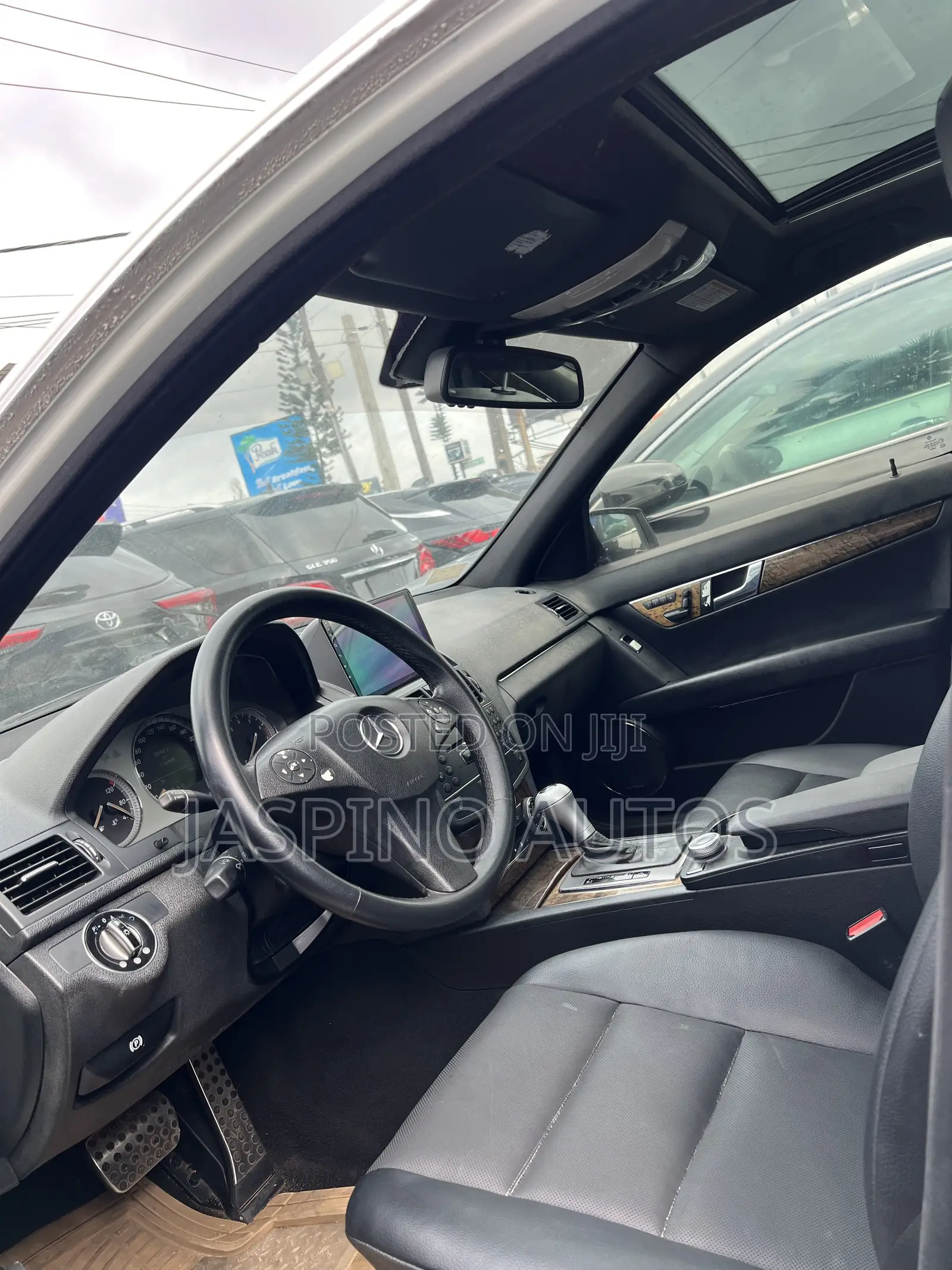 Mercedes-Benz C300 2008 White