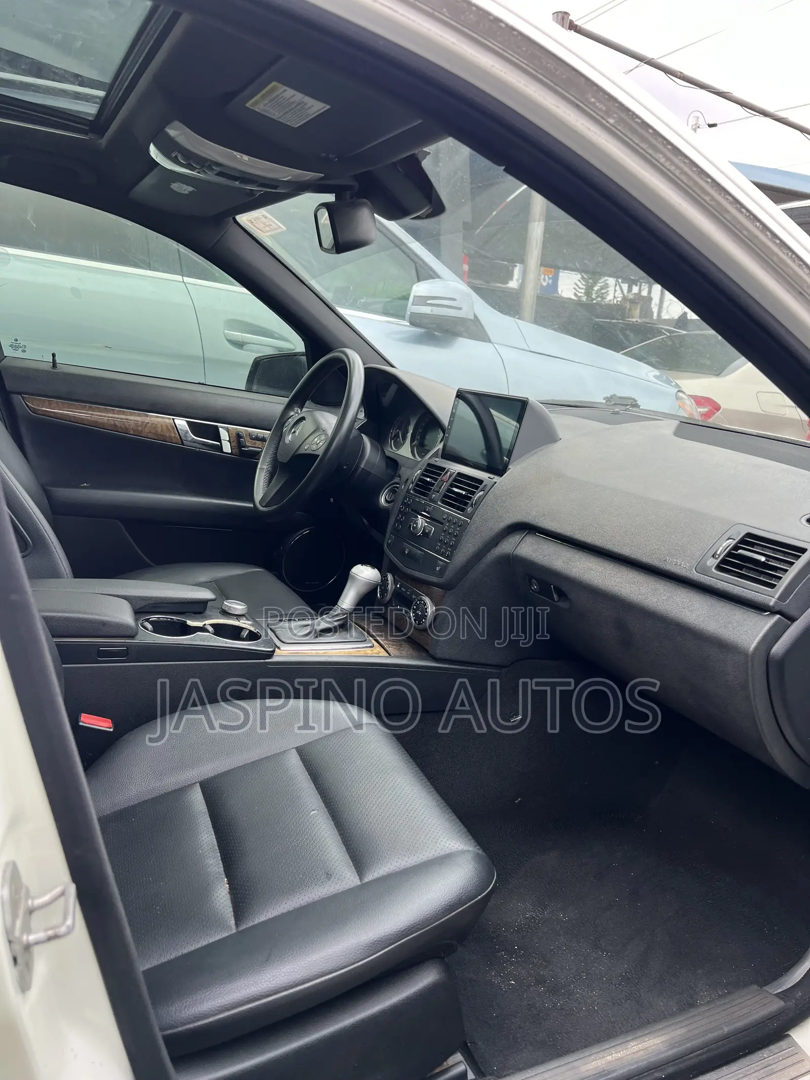 Mercedes-Benz C300 2008 White