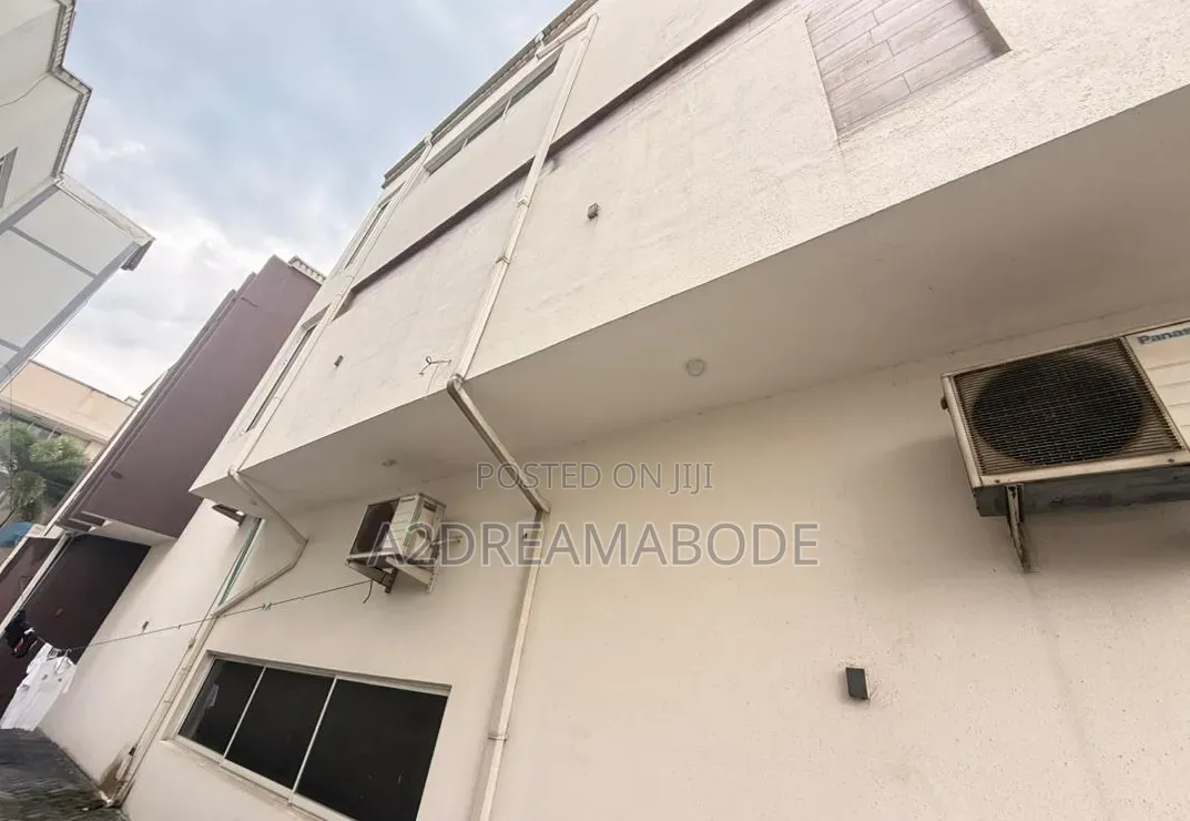 6bdrm Duplex in Ikeja Gra for rent