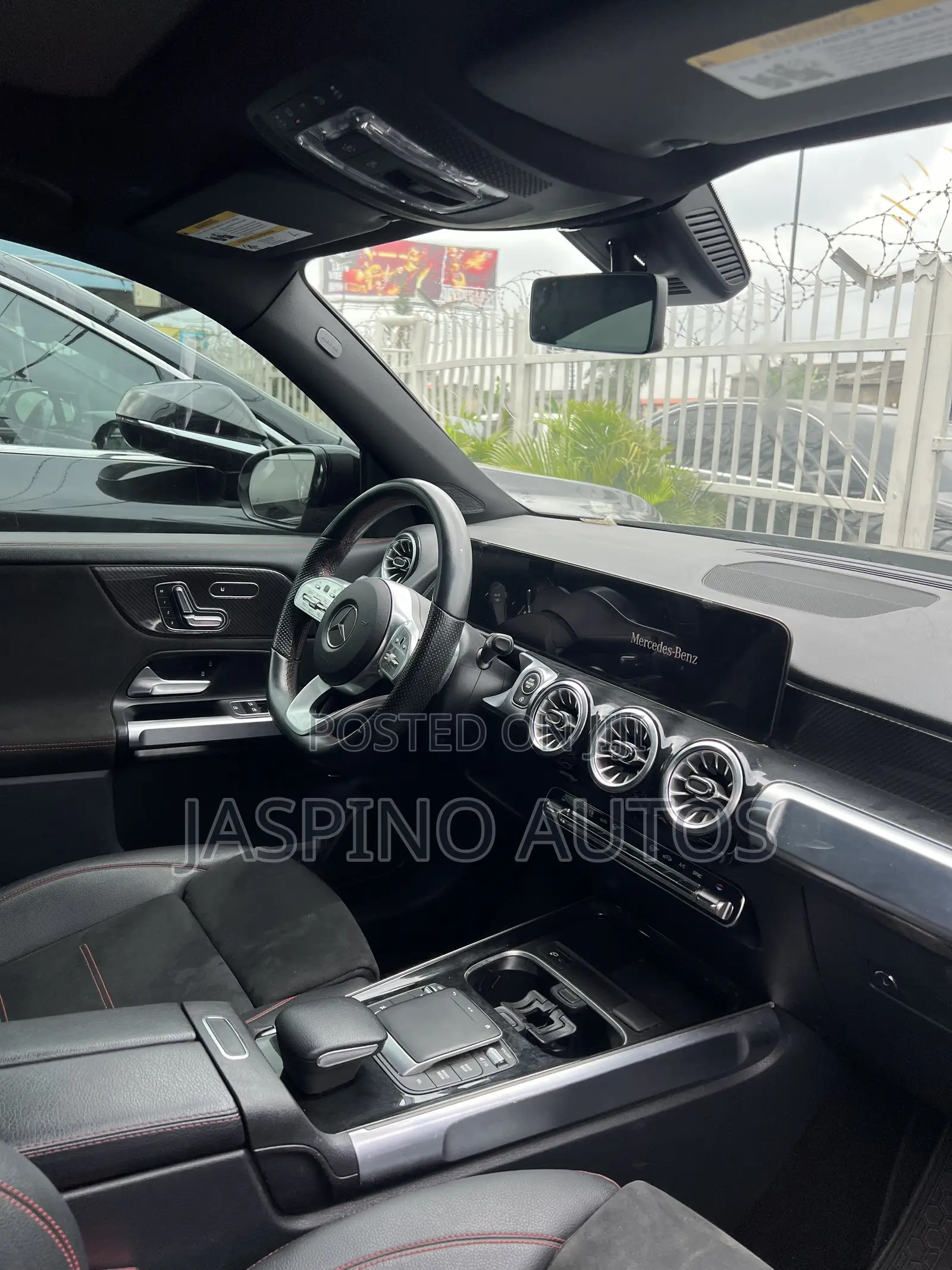 Mercedes-Benz GLB-Class 2022 Black