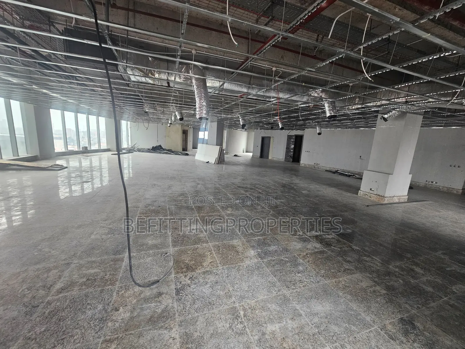 Exclusive 520 SQM Office Space