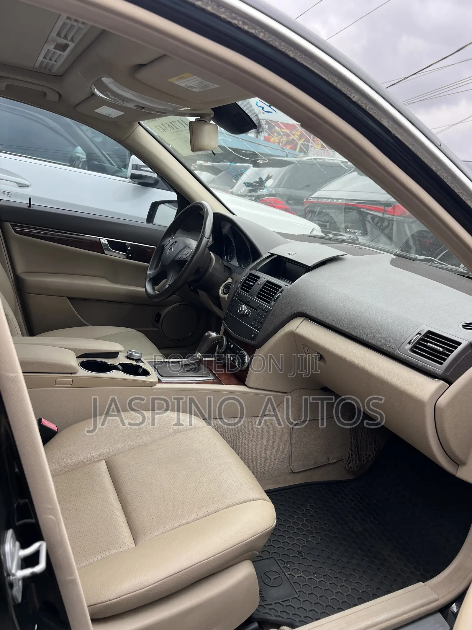 Mercedes-Benz C300 2010 Black