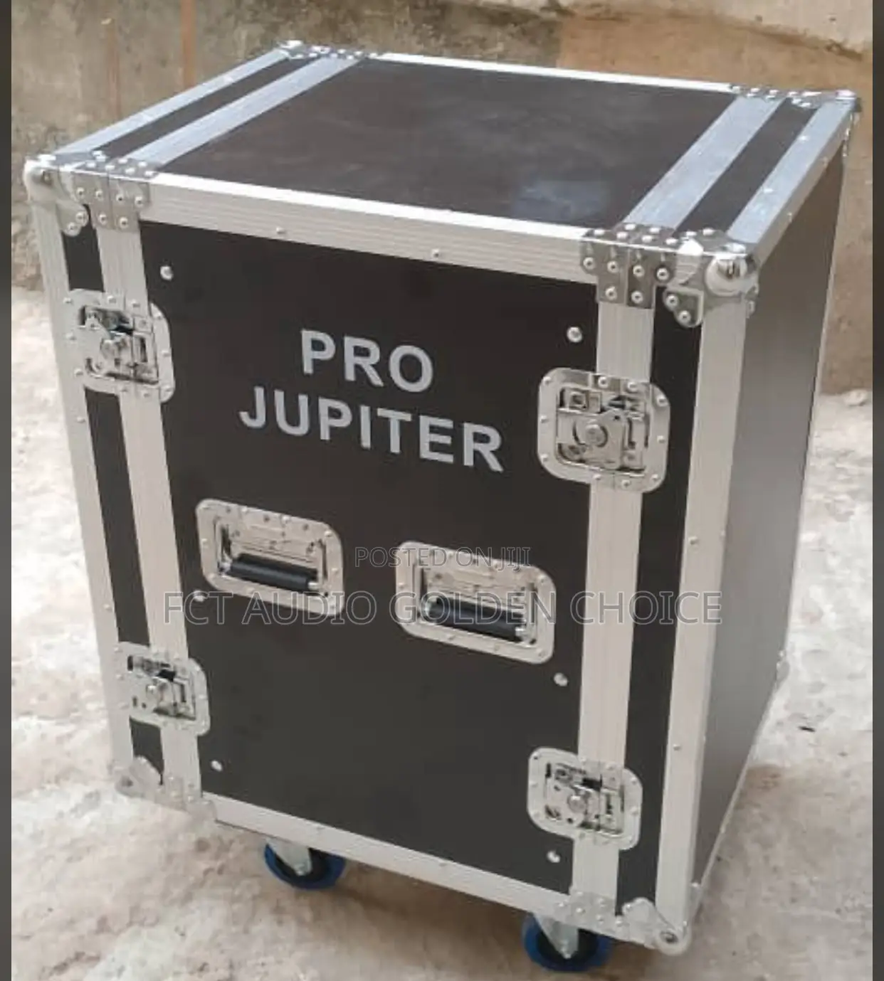 16 Unite Amp Rack for Amplifier