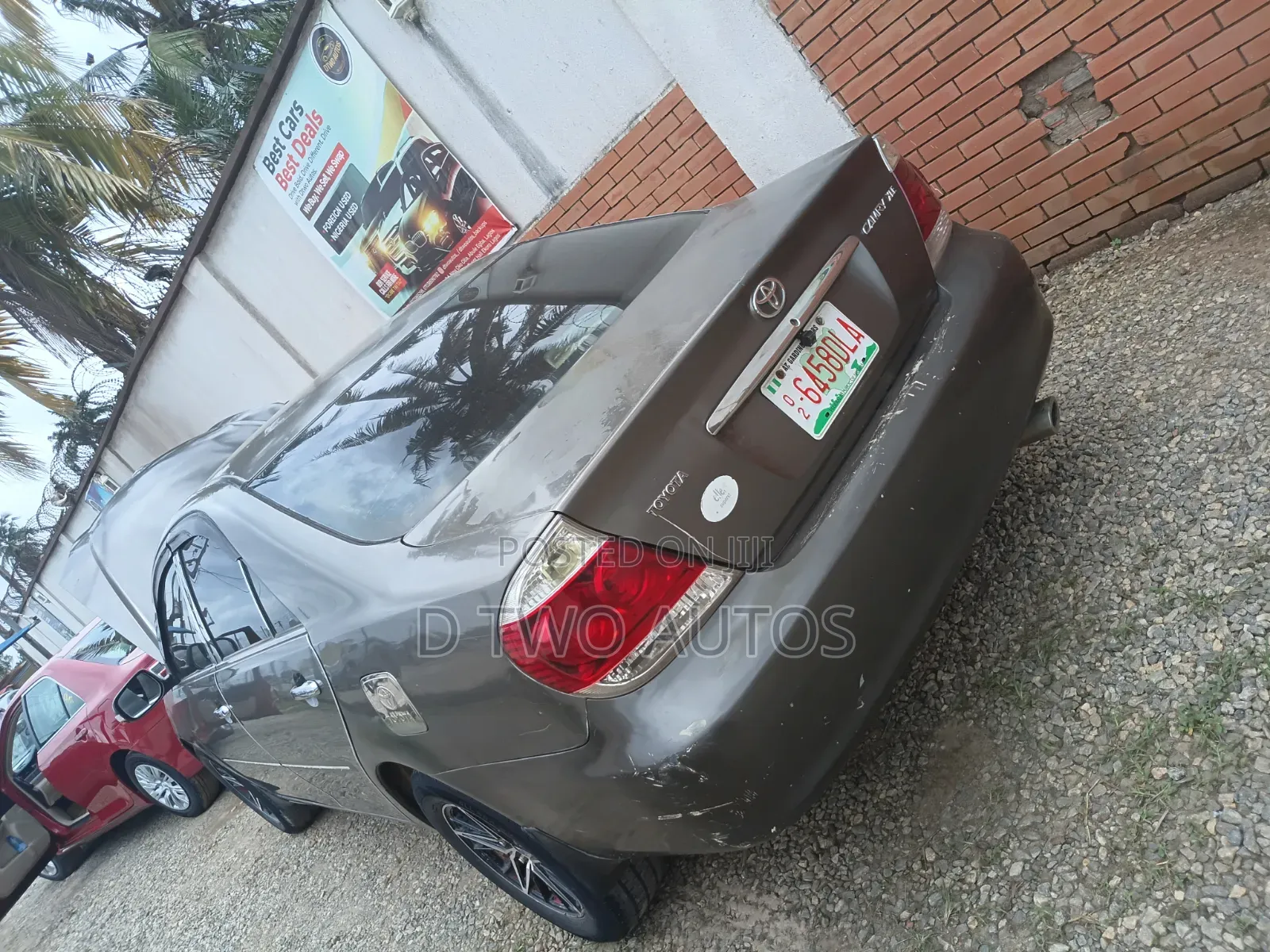 Toyota Camry XLE 4dr Sedan (2.4L 4cyl 5A) 2005 Gray
