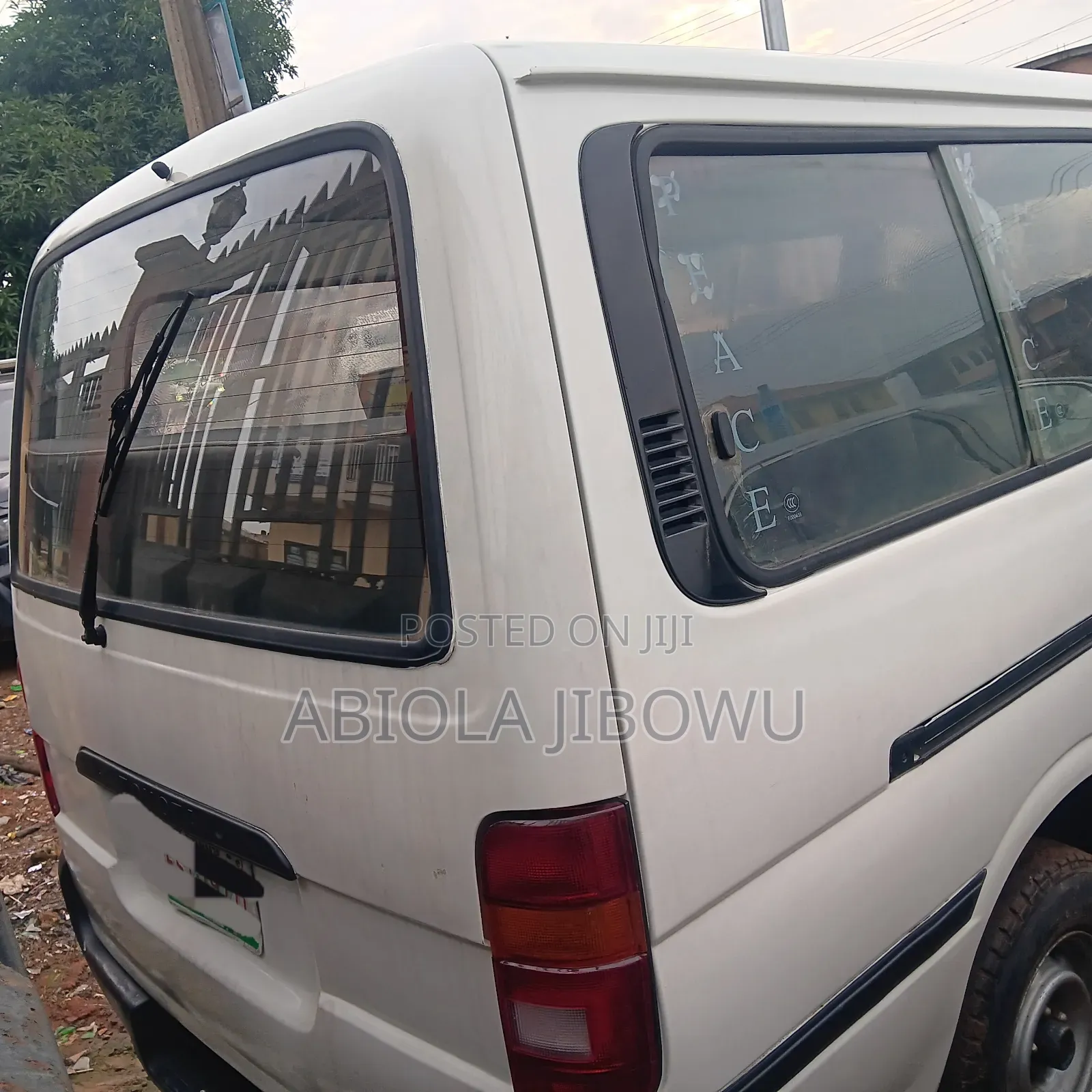 Toyota HiAce 1996 White