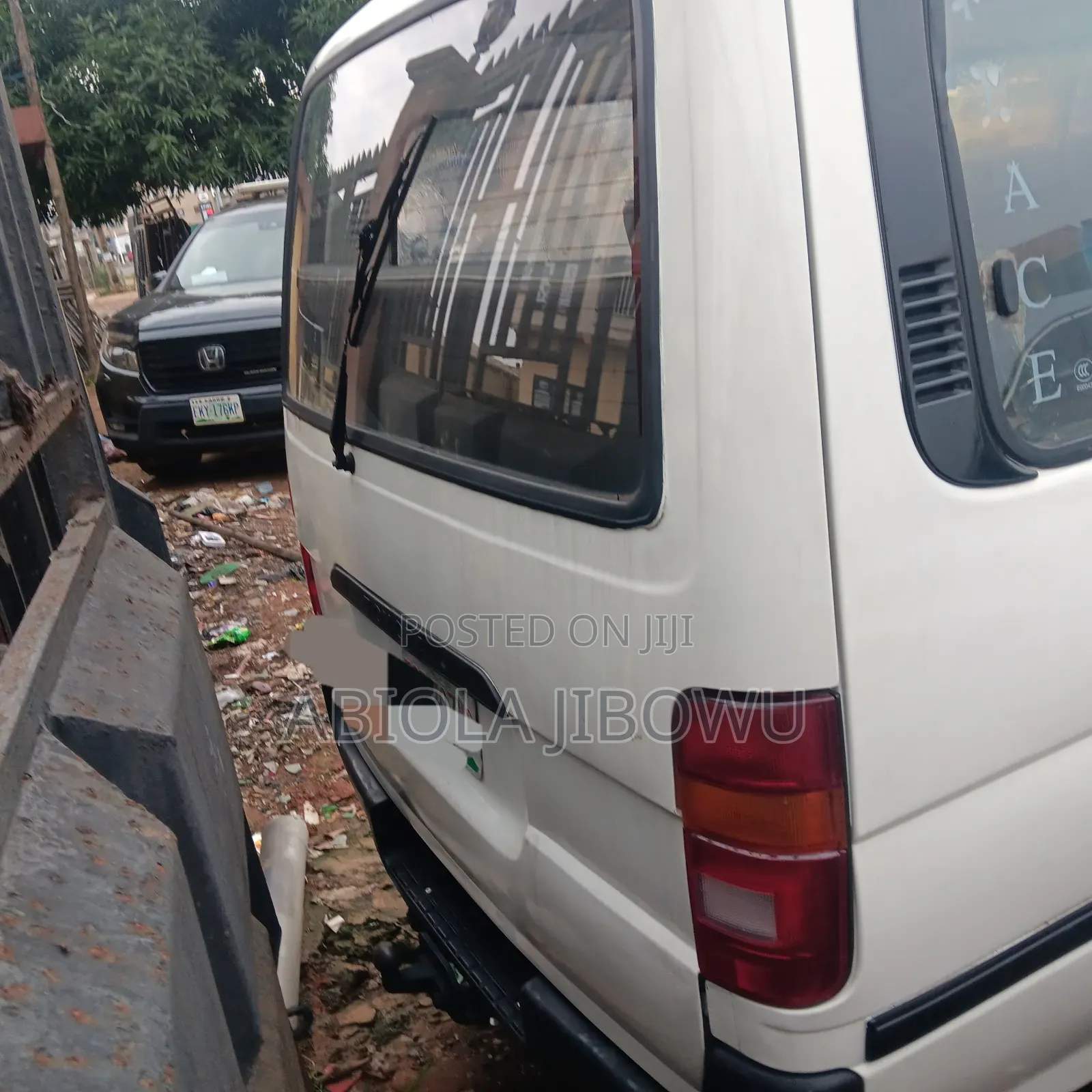 Toyota HiAce 1996 White