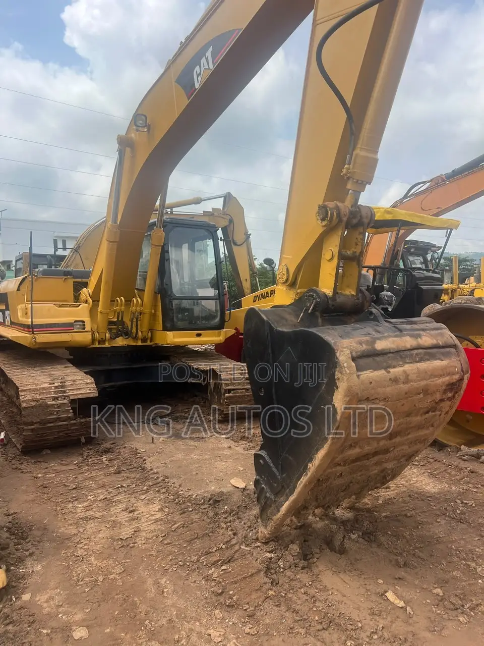 320BL Excavator Cat