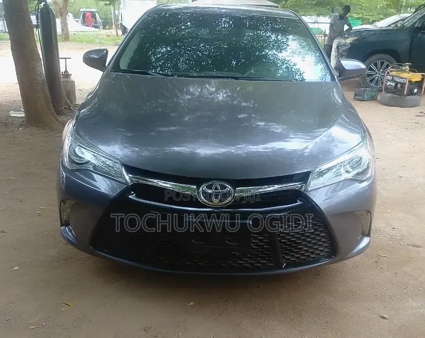 Toyota Camry 2017 Gray