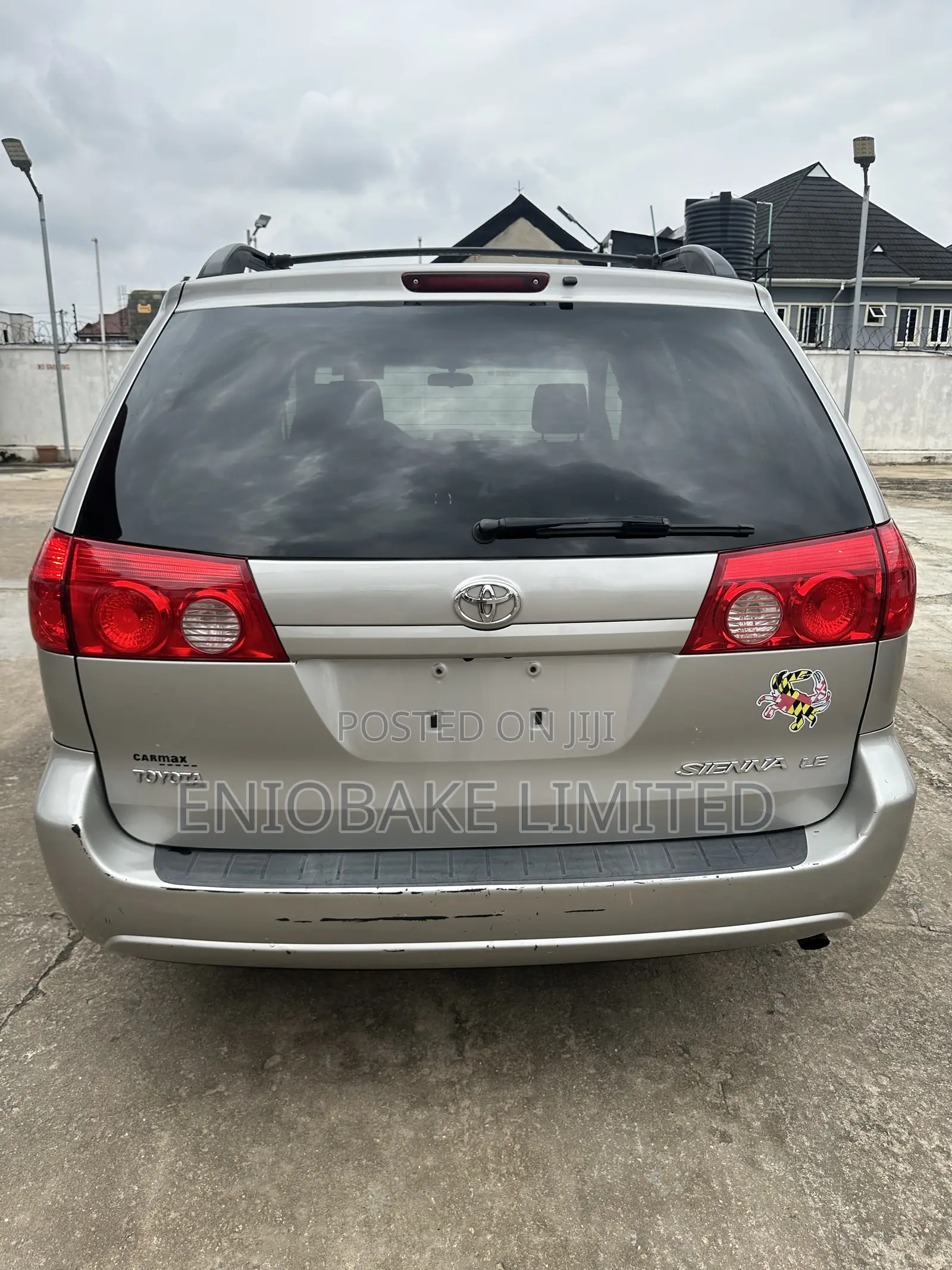 Toyota Sienna LE 2009 Silver