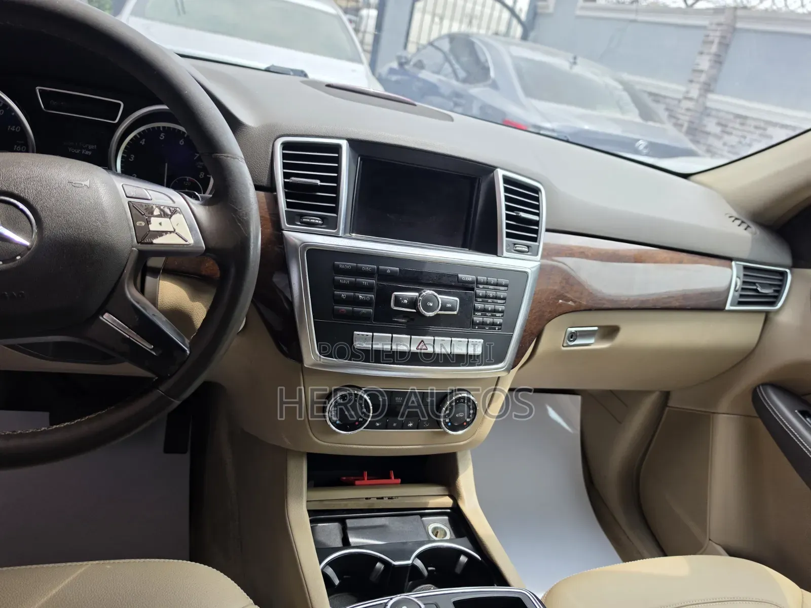 Mercedes-Benz M Class 2012 Gold