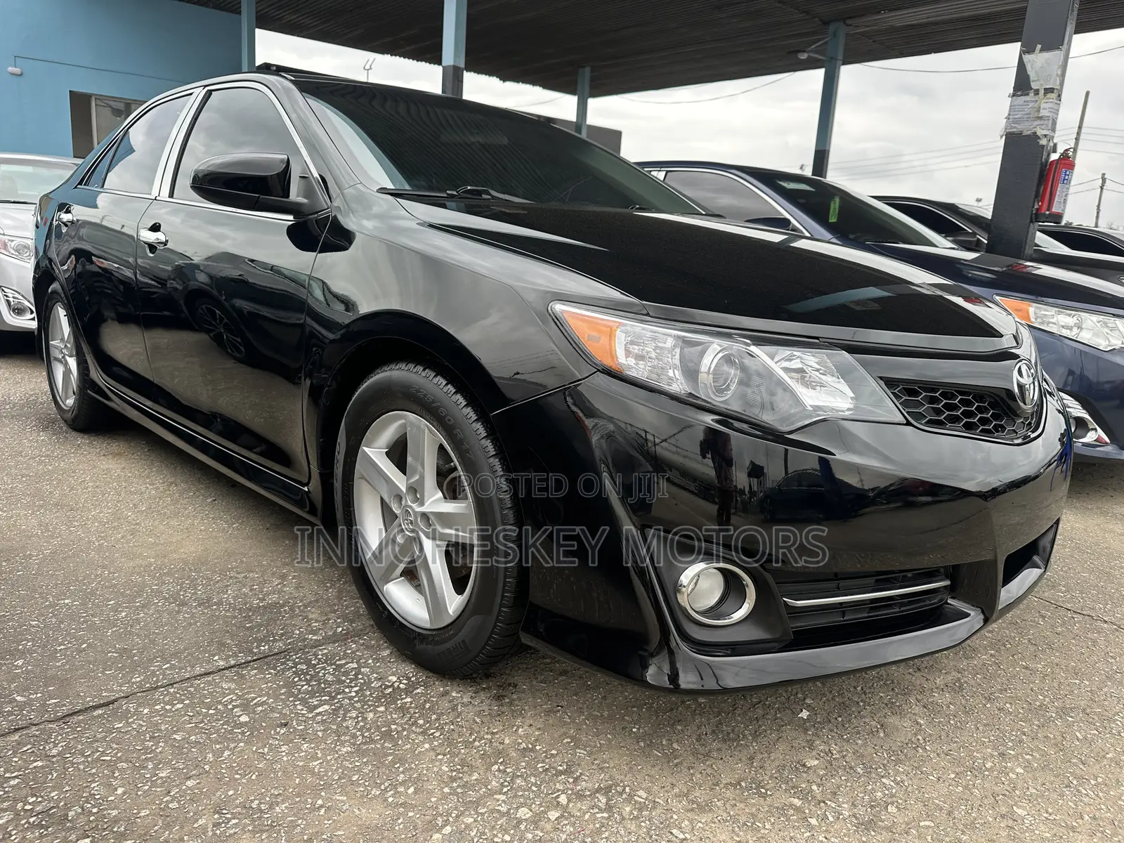 Toyota Camry SE 4dr Sedan (2.5L 4cyl 6A) 2014 Black