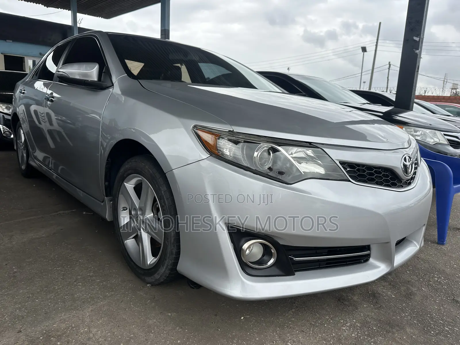 Toyota Camry SE 4dr Sedan (2.5L 4cyl 6A) 2014 Silver