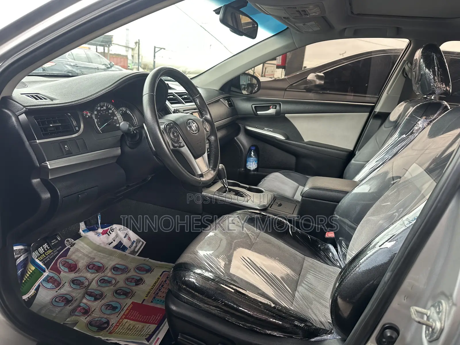 Toyota Camry SE 4dr Sedan (2.5L 4cyl 6A) 2014 Silver