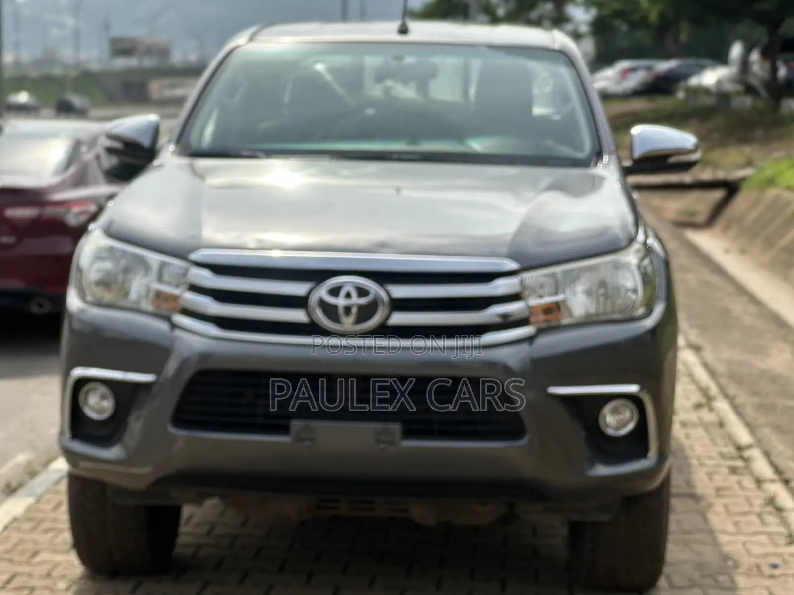 Toyota Hilux 2017 Gray