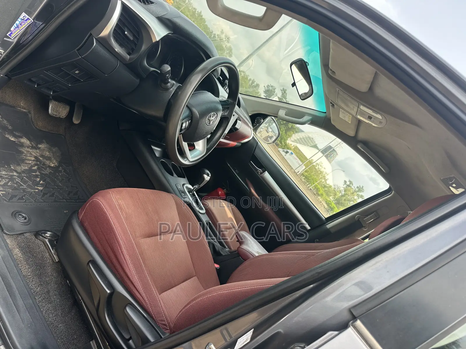 Toyota Hilux 2017 Gray