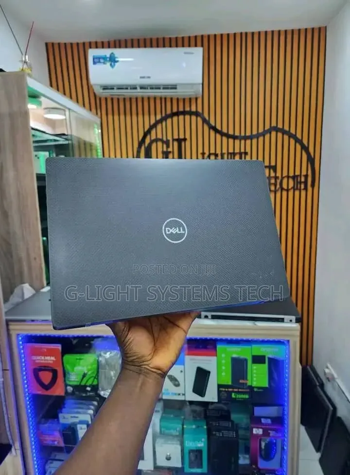 Laptop Dell Latitude 5300 2-in-1 8GB Intel Core i5 SSD 256GB