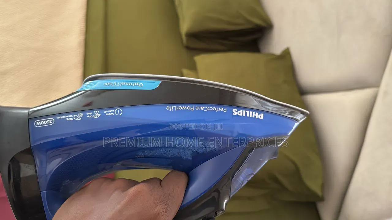 Philips GC3920/26 Steam Iron. 2500 Watts. 2 Years Warranty