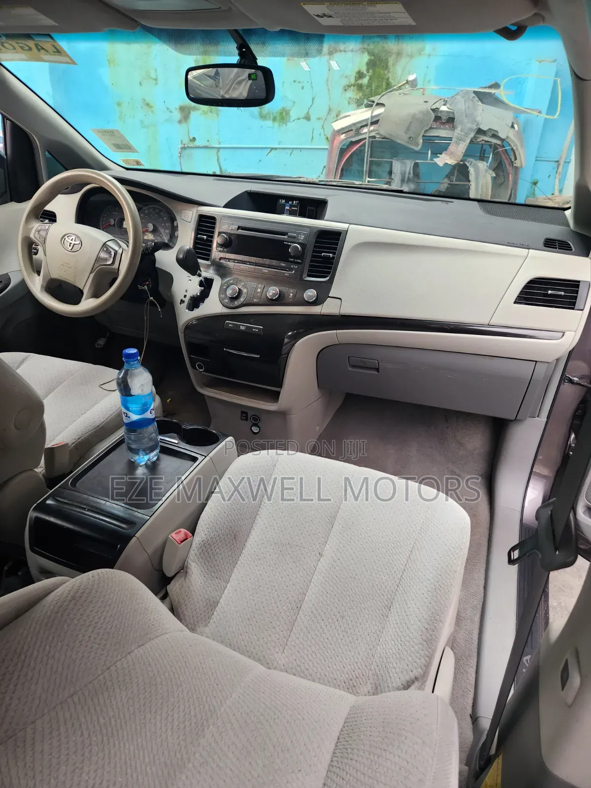 Toyota Sienna LE 8 Passenger 2010 Gray