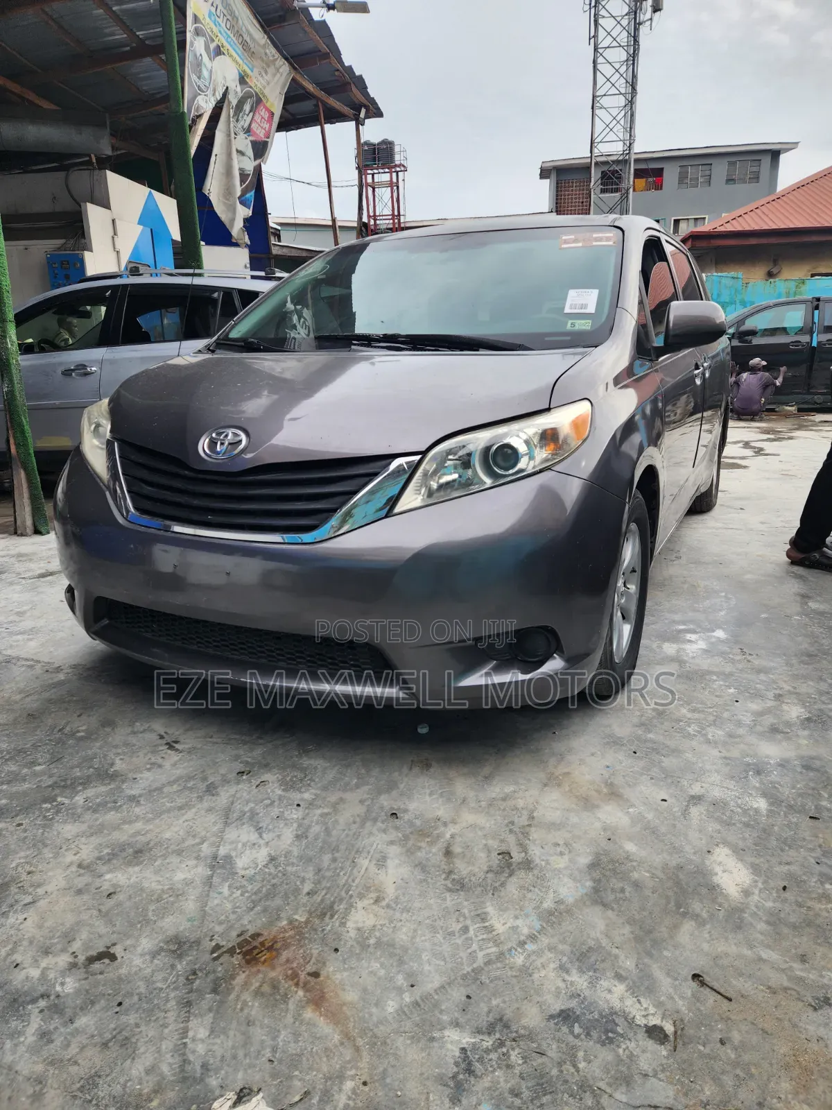 Toyota Sienna LE 8 Passenger 2010 Gray