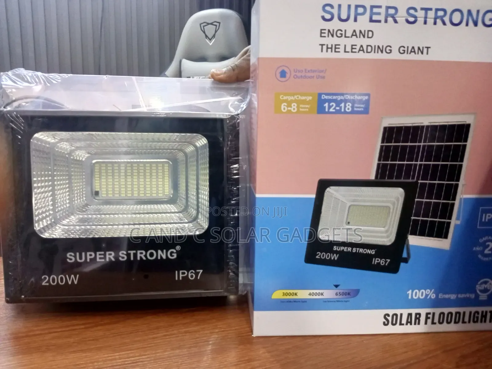 Strong 200 Wats Solar Flood Light