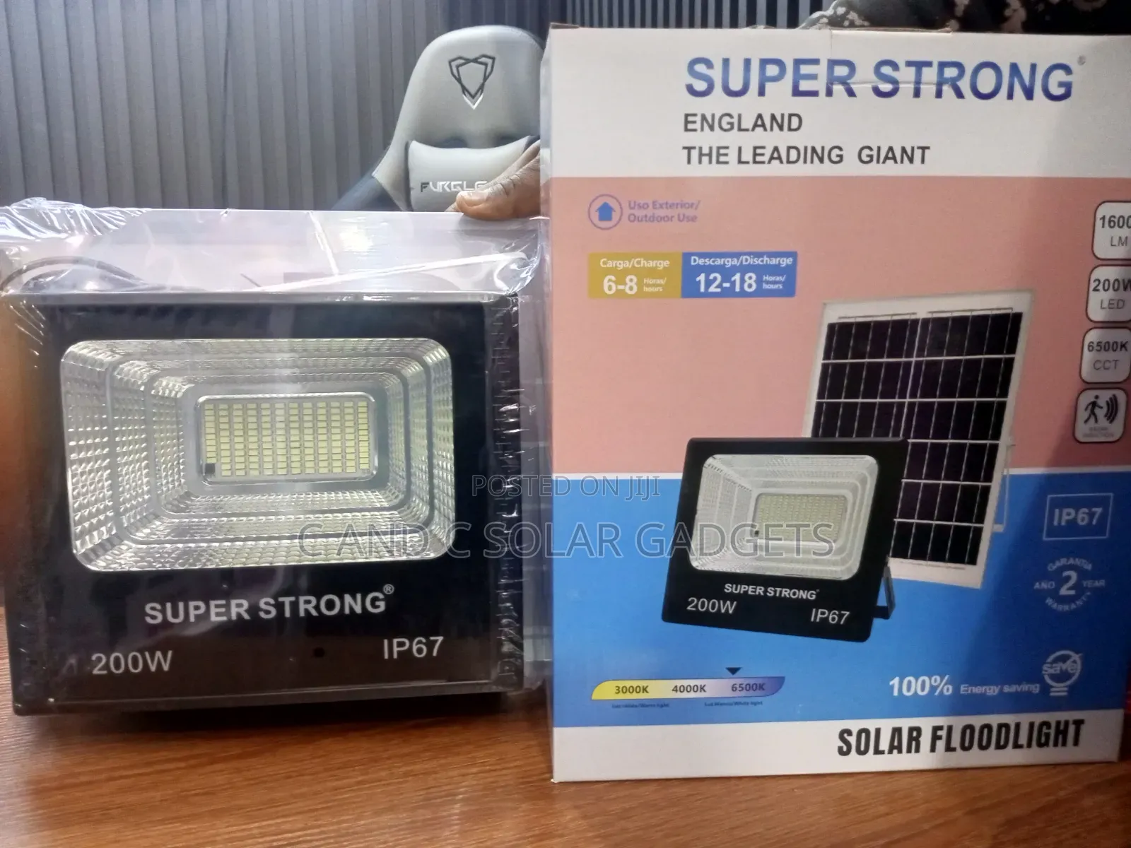 Strong 200 Wats Solar Flood Light