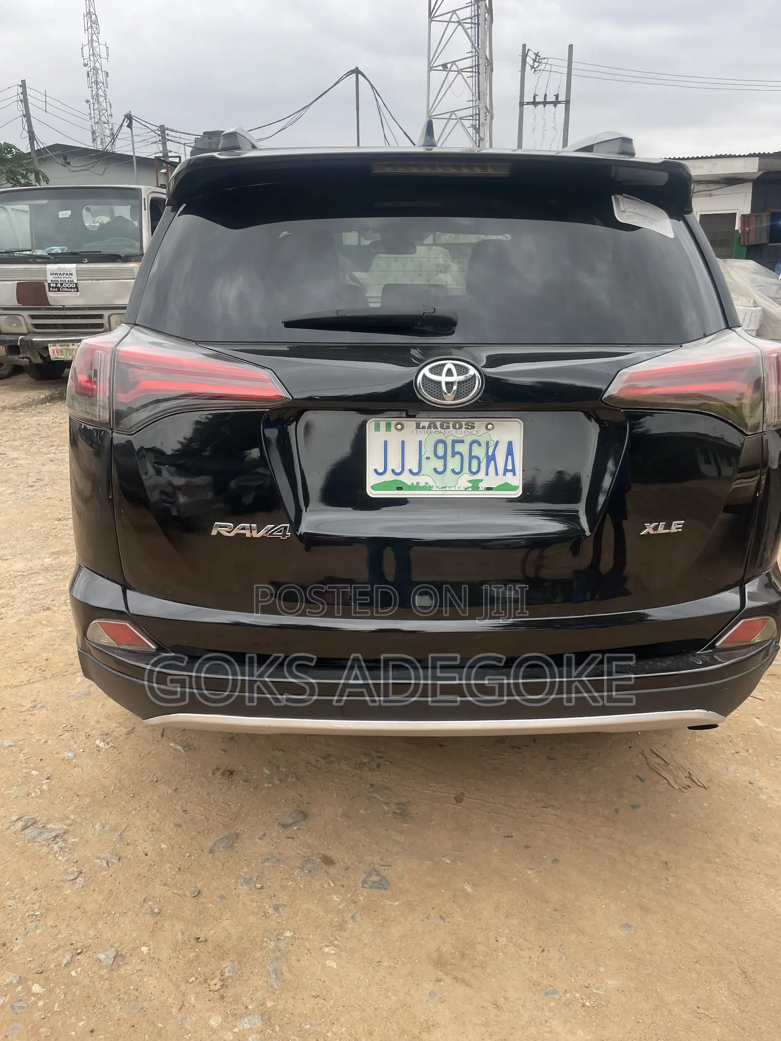 Toyota RAV4 XLE FWD (2.5L 4cyl 6A) 2017 Black