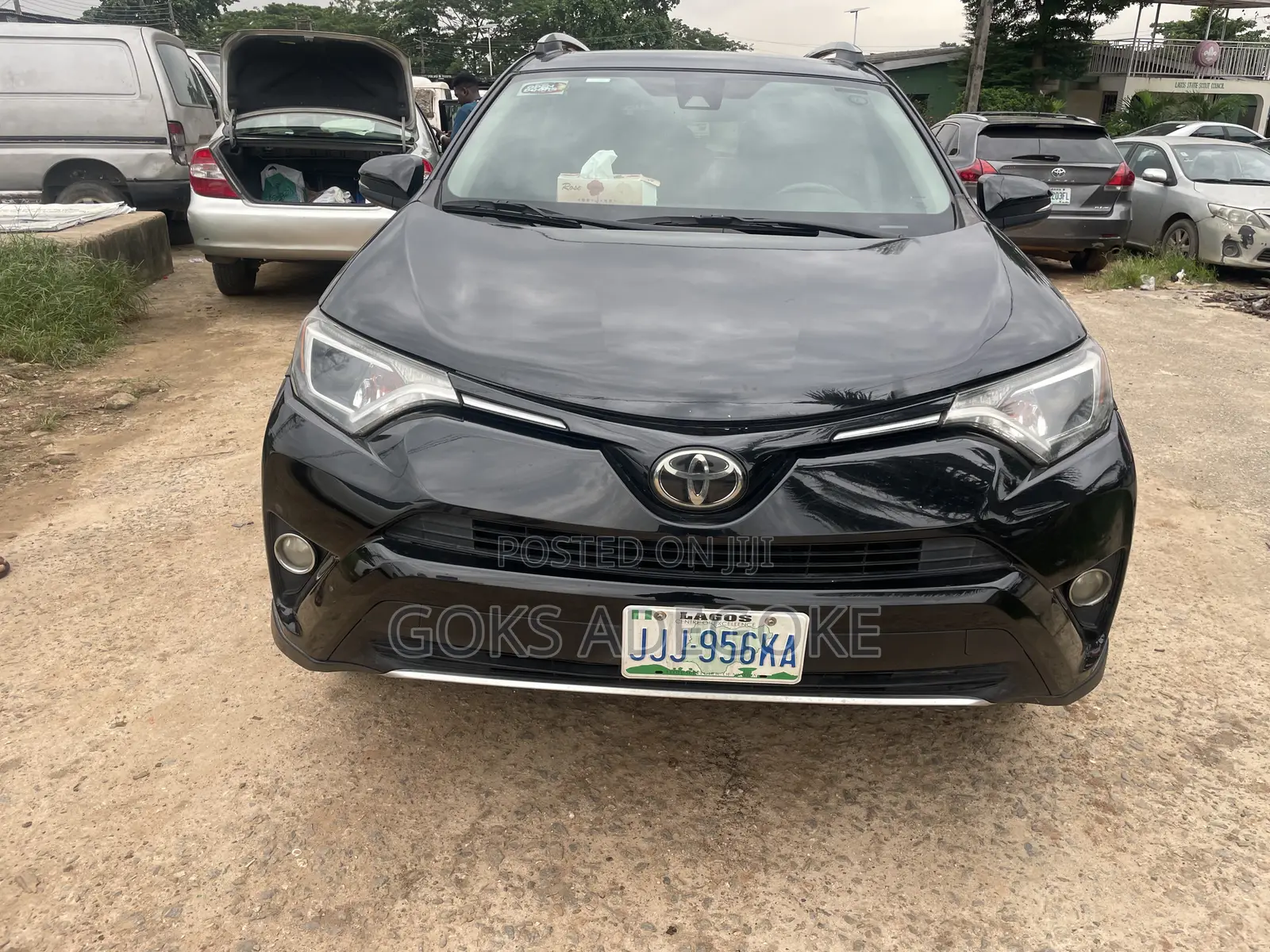 Toyota RAV4 XLE FWD (2.5L 4cyl 6A) 2017 Black