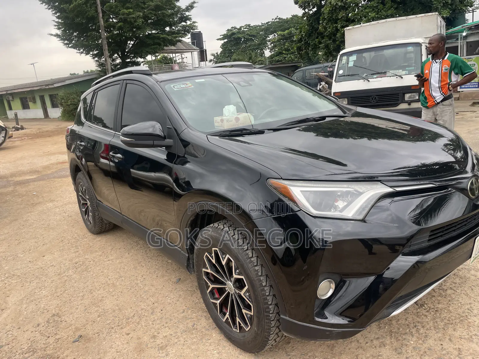 Toyota RAV4 XLE FWD (2.5L 4cyl 6A) 2017 Black