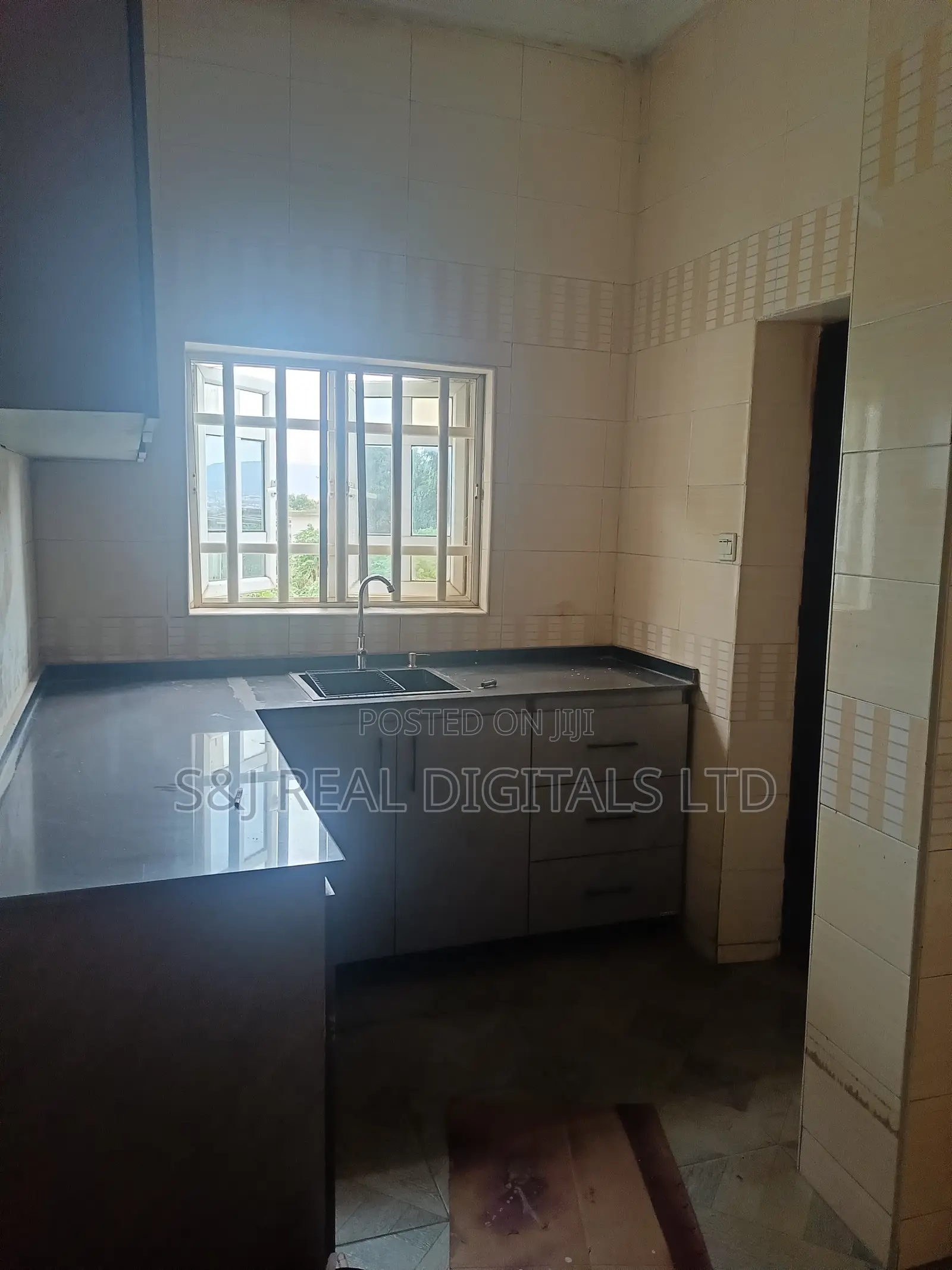 2bdrm Block of Flats in Kubwa for rent